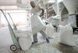 نخستین کارخانه آرد استان بوشهر پس از سال‌ها به چرخه تولید بازگشت