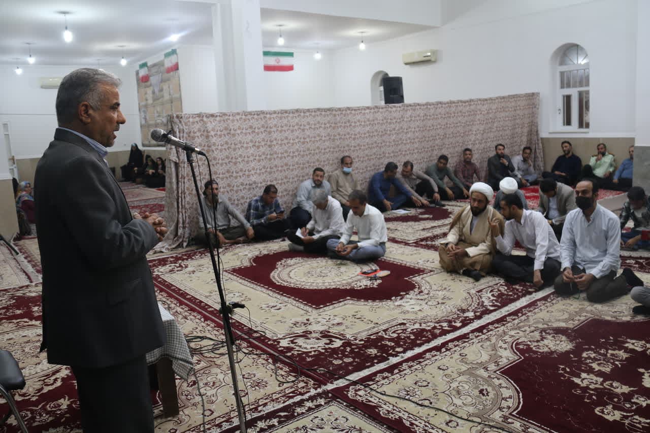 دیدار مردمی فرماندار و مسئولین شهرعالیشهر در مسجد امام حسن مجتبی(ع)