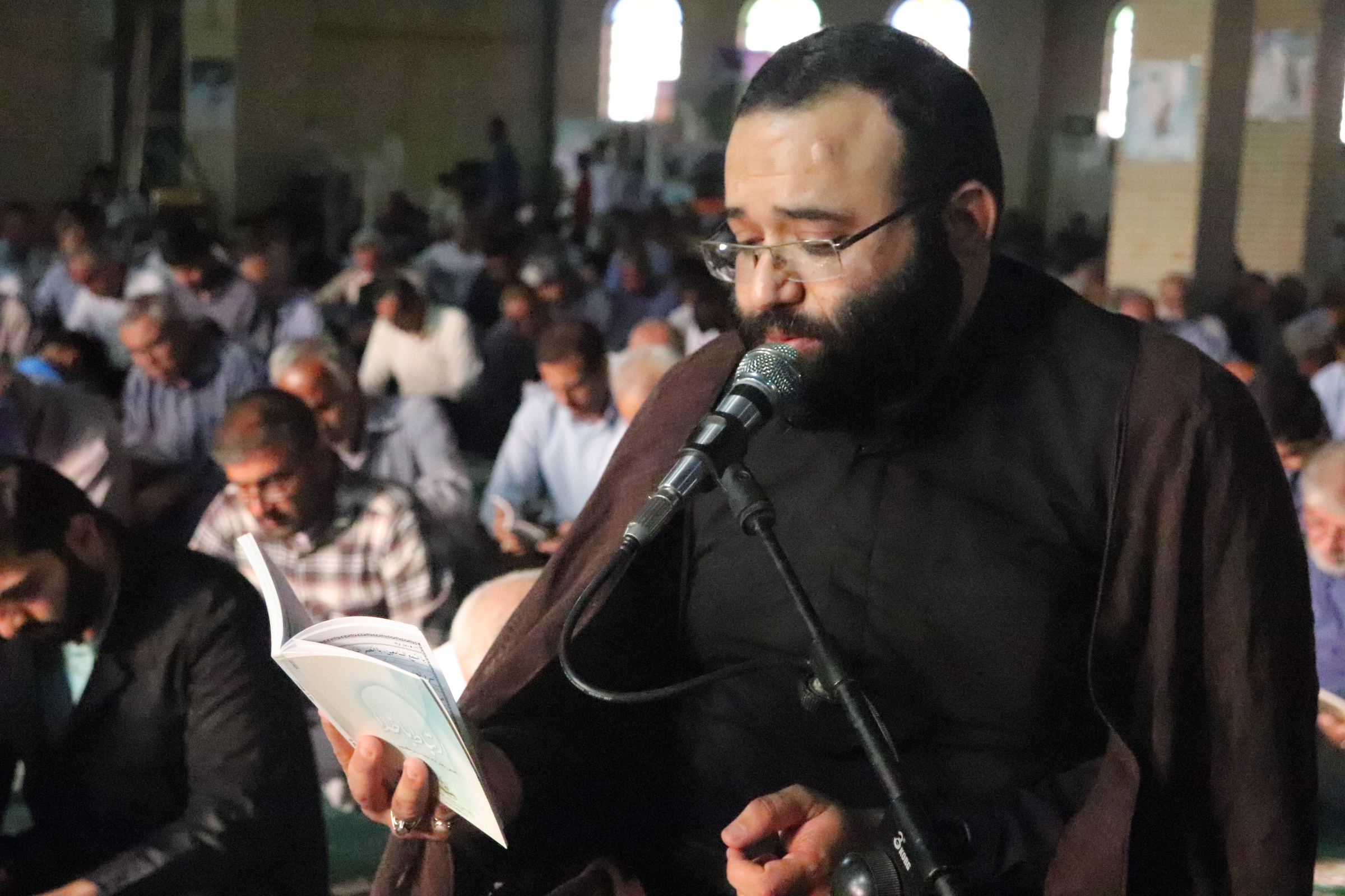 مراسم دعای عرفه در مصلی جمعه گناوه برگزار شد+ تصاویر