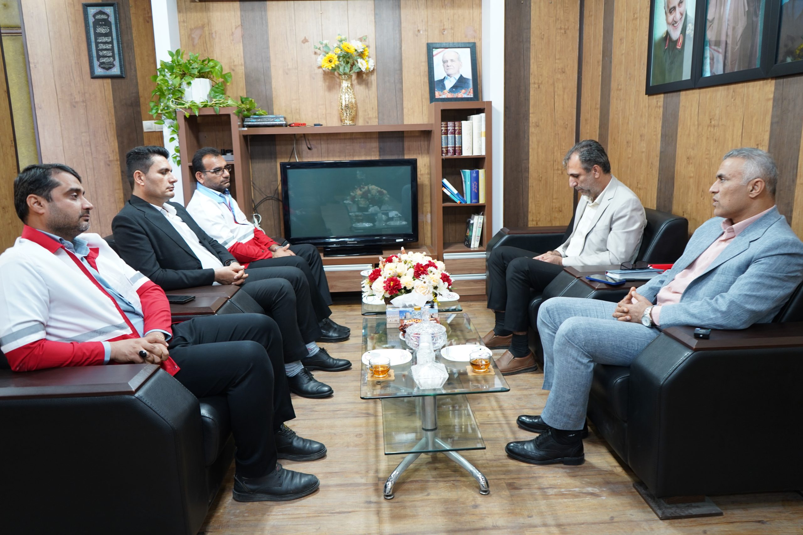 احداث پایگاه امداد و نجات دریایی از نیازهای شهرستان است.