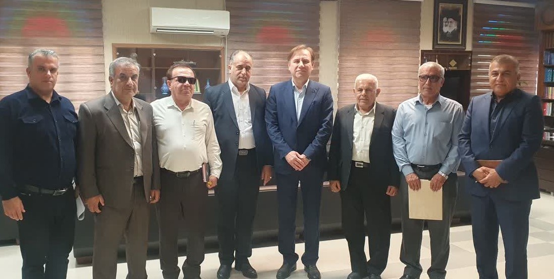 نشست اعضای کارگروه پیگیری صیانت از اراضی فرودگاه گناوه با استاندار بوشهر/ امیدها پررنگ تر شد